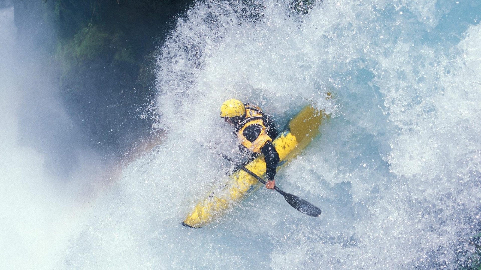 奥卡拉汉决赛中段加速领跑赛道，奥卡拉在哪里